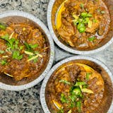 CHICKEN KARAHI CURRY (spicy) WITH NAAN