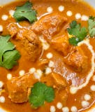 MEAT DISH: 3B. CHICKEN TIKKA MASALA CURRY WITH NAAN