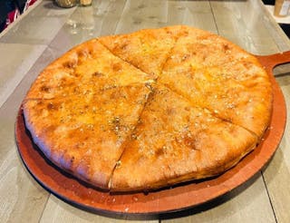 Stuffed Cheesesteak Pizza
