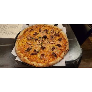 Chicken Ala Vodka Pizza