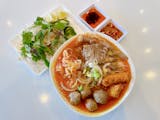 Vietnamese Spicy Lemongrass Beef Noodle Soup