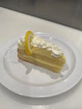 Limoncello cake slice