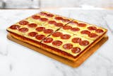Piara Pepperoni Deep Dish Pizza