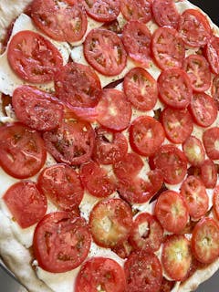 Fresh Mozzarella and Fresh Tomatoes Pizza Slice