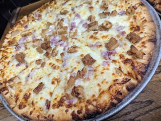 Chicken Cordon Bleu Pizza
