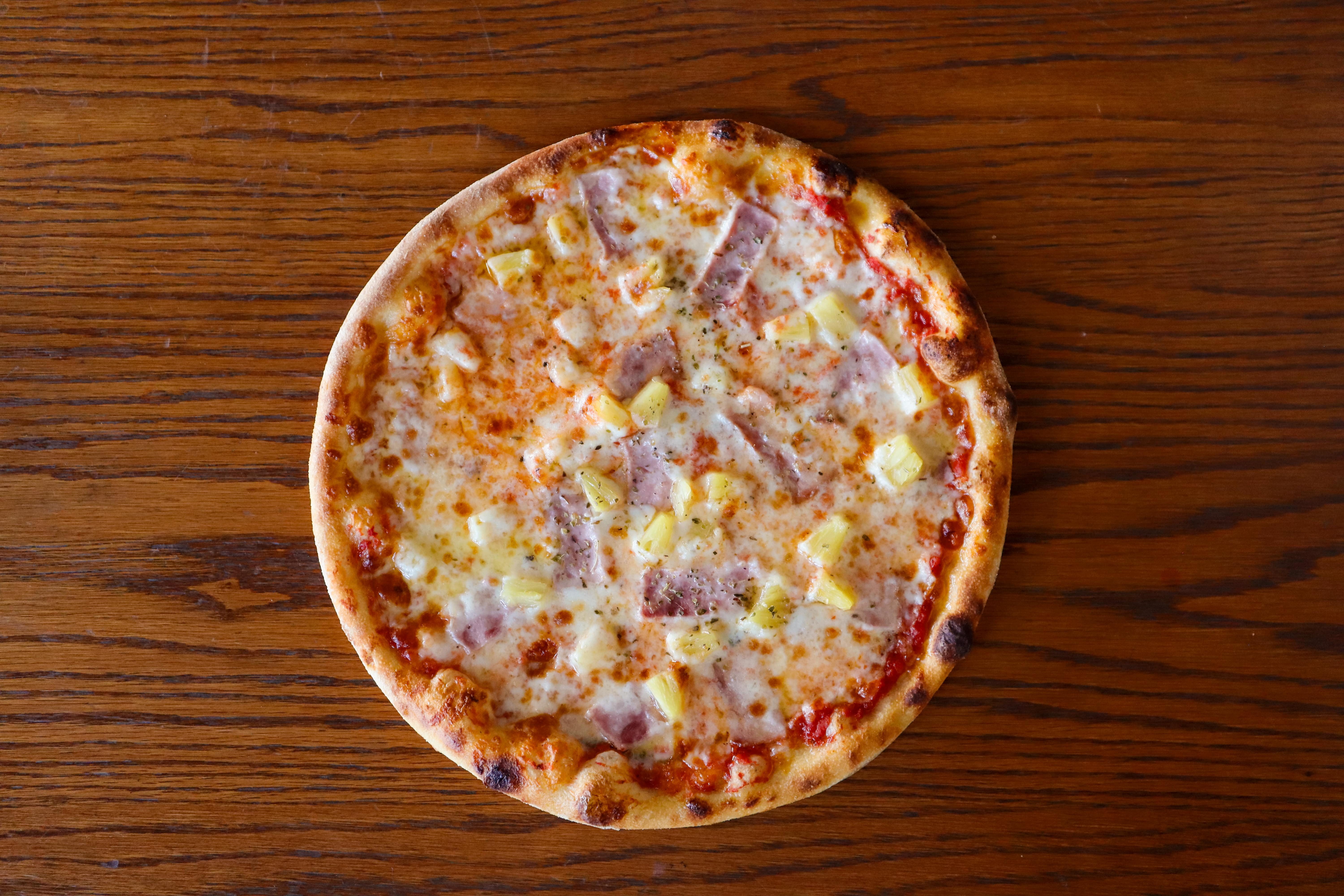 Hawaiian Pizza
