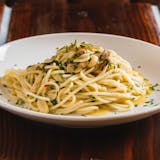 Spaghetti in Garlic & Oil