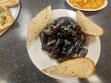 Mussels Fra Diavolo in White Sauce