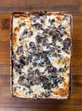 THICK Funghi Pizza