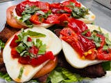 CHICKEN CAPRESE