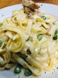 Fettuccine Alfredo with Cream Sauce