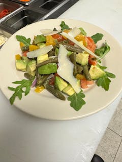 FAMOUS AVOCADO SALAD