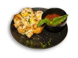 Garlic Knots with Cheese