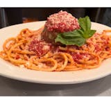 Linguini with tomato sauce