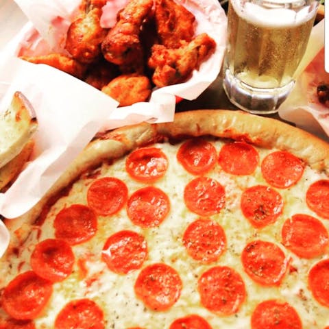 Doughfellas Pizza & Wings