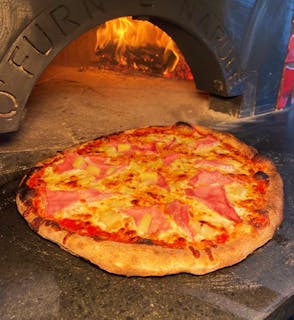 Hawaiian Pizza