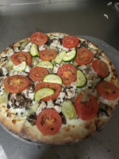 Garlic Veggie Pizza