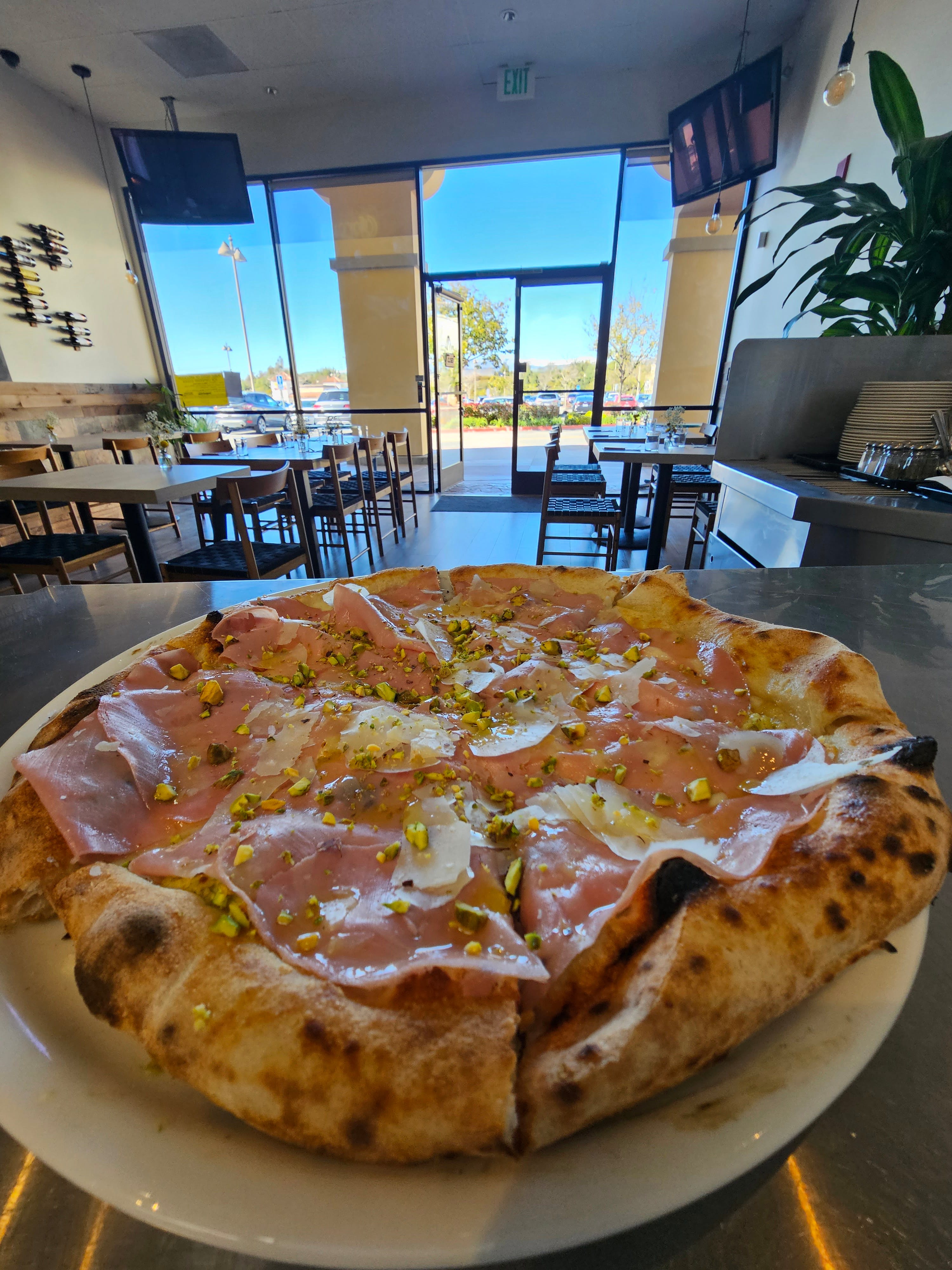 Magma Pizzeria - Moorpark, CA - 888 New Los Angeles - Hours, Menu 