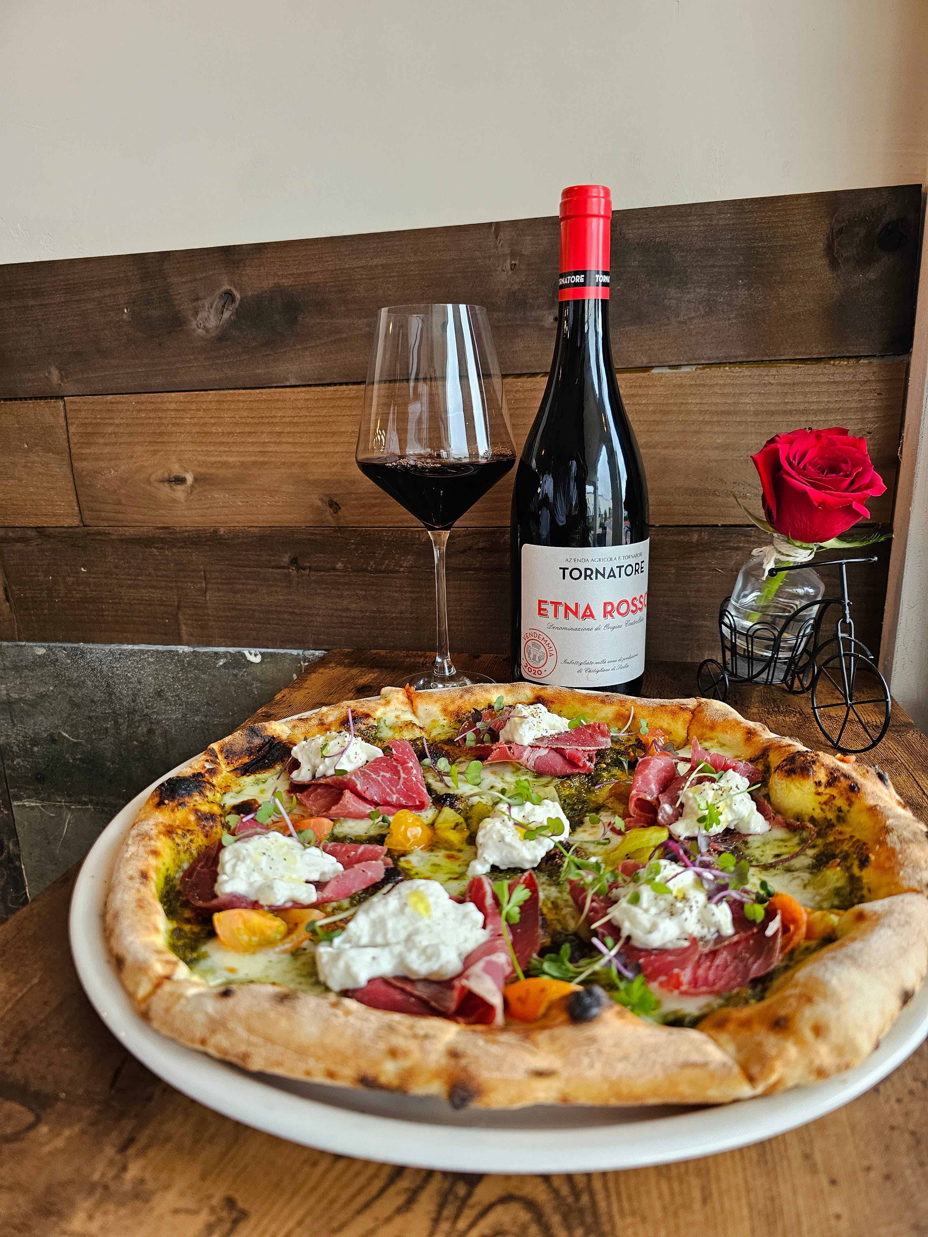 Magma Pizzeria - Moorpark, CA - 888 New Los Angeles - Hours, Menu 