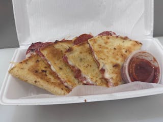 Pizza quesadilla