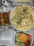 Chicken Alfredo with Broccoli
