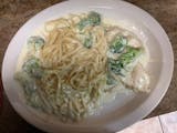 Chicken Alfredo with Broccoli