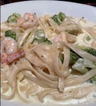Fettuccine Alfredo with Shrimp & Broccoli