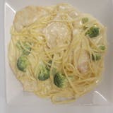 Fettuccine Alfredo With Chicken & Broccoli