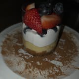 CHEESECAKE W/BLUEBERRIES & STRAWBERRIES