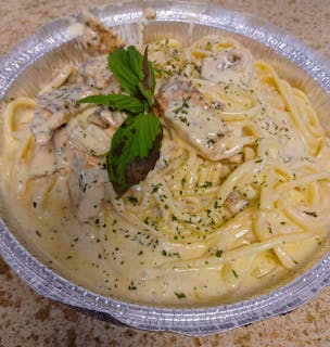 #62 Fettuccine Alfredo with Chicken