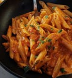 Traditional Pasta with Vodka Sauce