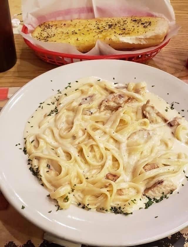 Fettuccine Alfredo
