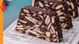 Chocolate Cake with Biscuits (4pcs)