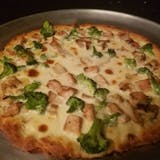 Keto Chicken & Broccoli Pizza