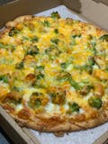 Broccoli Cheddar Pizza with Chicken
