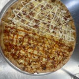 Sweet Chili Grilled Chicken & Bacon Pizza