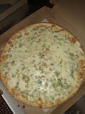 Alfredo Chicken & Broccoli Pizza