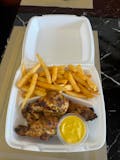 Combo jumbo tandoori wings with fries