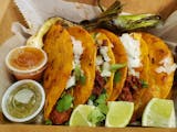 4 Quesabirra Tacos