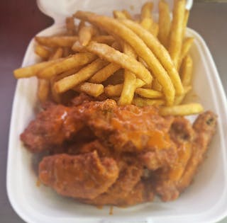 9 Wings with French Fries