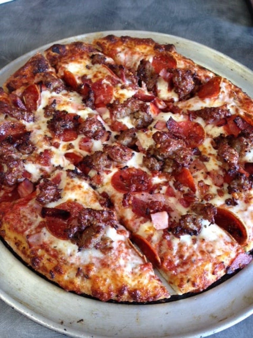 Luna-Tic Pizza