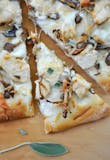 Chicken & Mushrooms Pizza