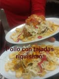 Pollo con tajadas