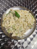 Kids & Seniors Fettuccine Alfredo Pasta with Grilled Chicken & Broccoli