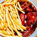 BBQ Wings with fries