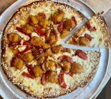 Sweet Chili Chicken Cauliflower Crust Pizza