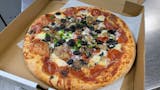 Redland Deluxe Pizza