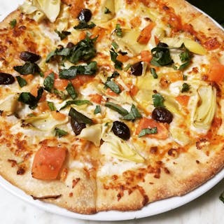 Mediterranean Pizza
