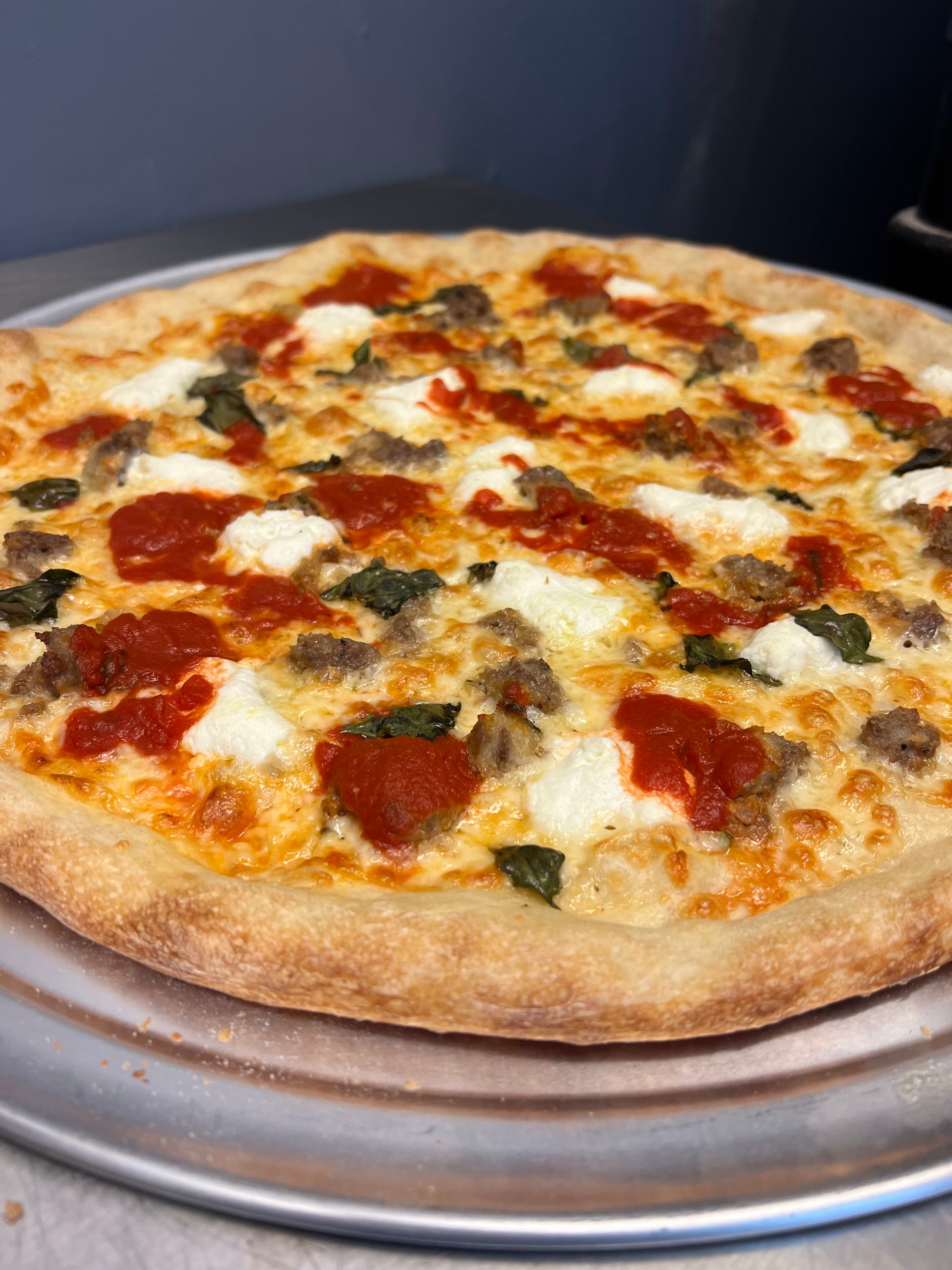 Paesano Pizza