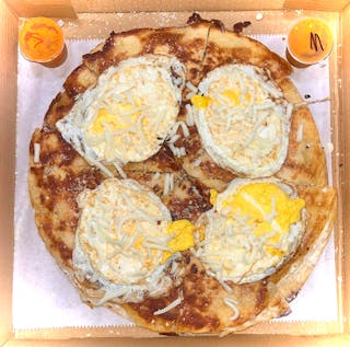 Breakfast Pizzadilla (feeds 3-4ppl)